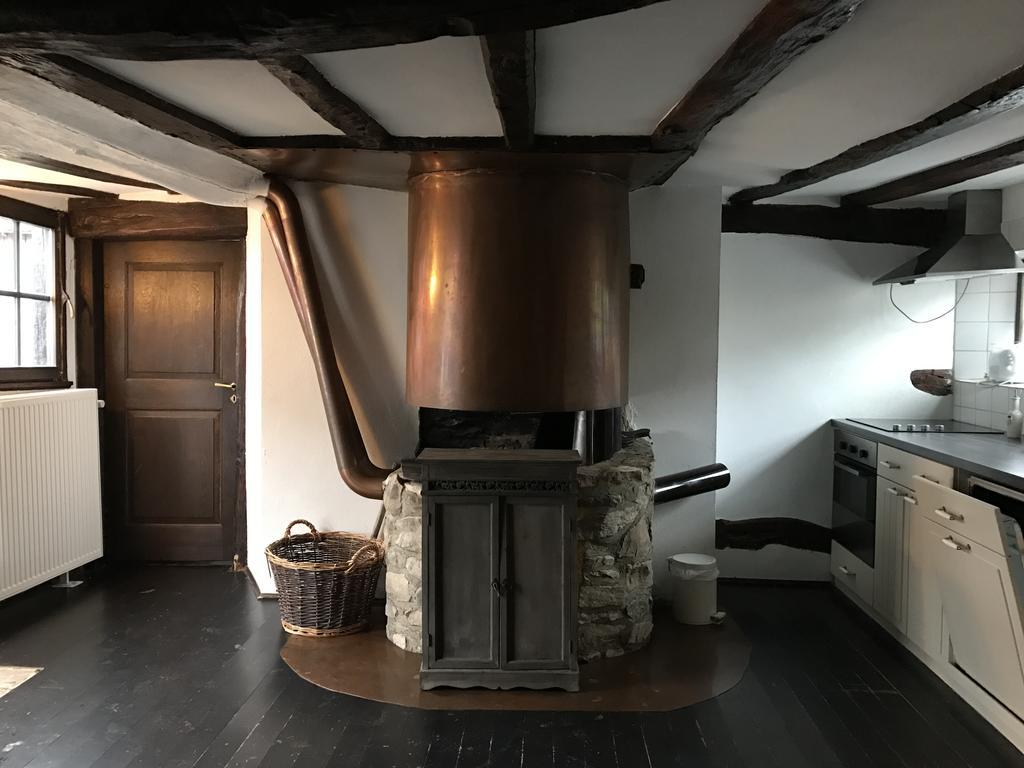 Authentiek Eifelhuis Hecken Buitenkant foto